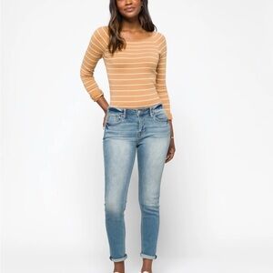 NWT VIGOSS Thompson Tomboy Mid Rise Jean/ INDIGO